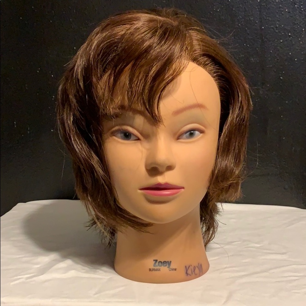 Mannequin head